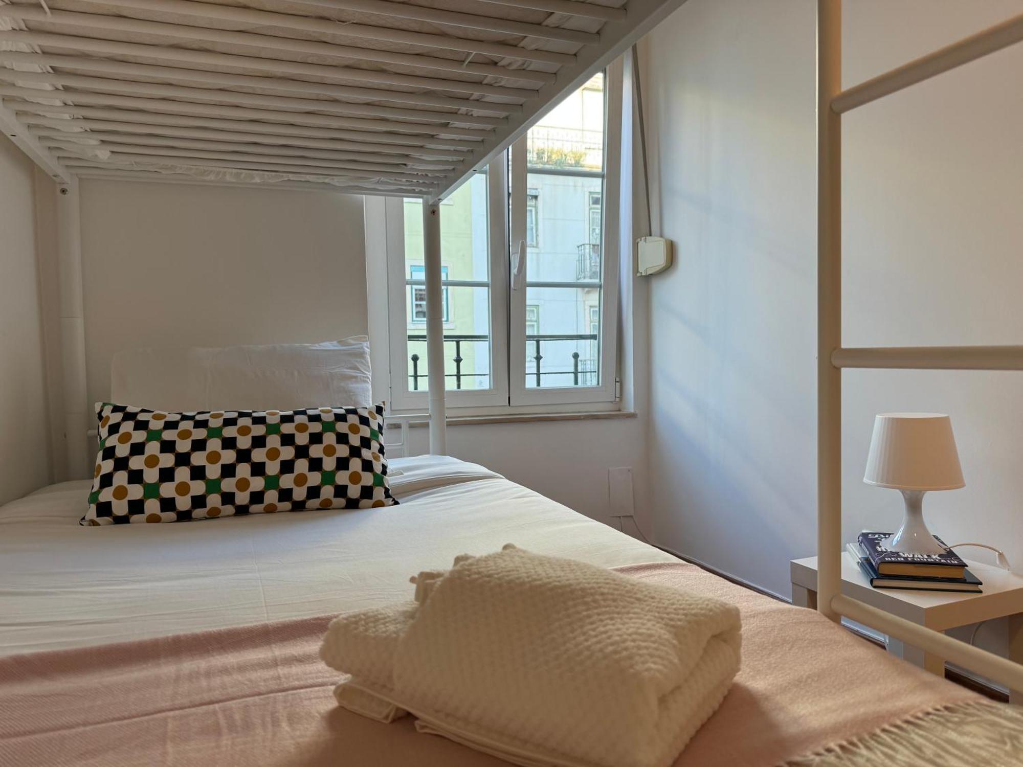 Rooms In Arroios Lisbon Exterior photo